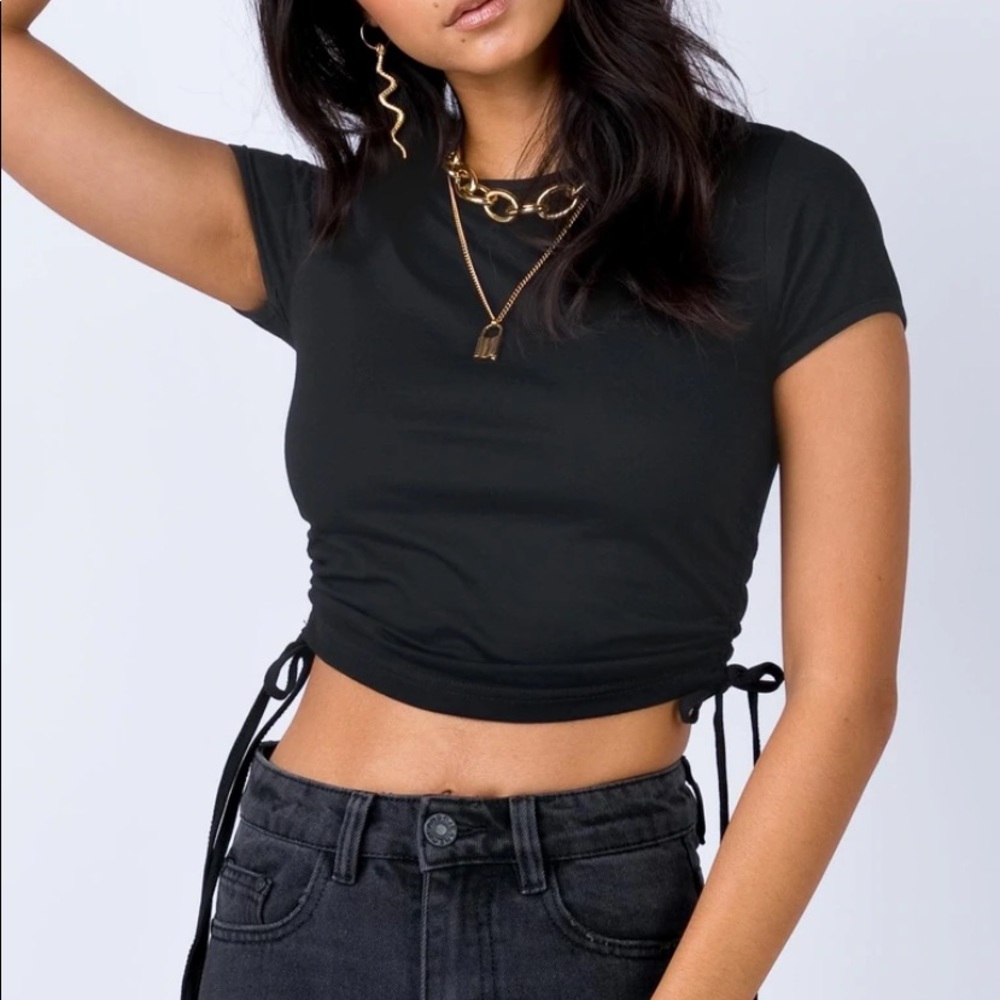 SOLD  NEW Princess Polly EVANT TEE Black Ruched Sides Sz 6 - Picture 4 of 5
